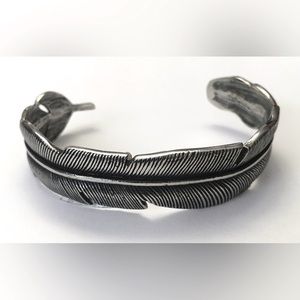Silver Feather Bracelet NWOT
